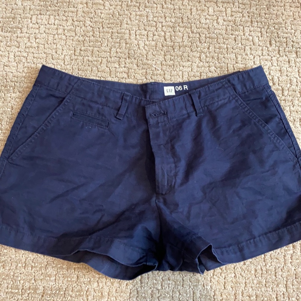 Gap shorts